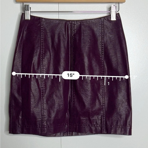 Free People - modern Femme Mini skirt in wine - size 2 - Picture 4 of 8